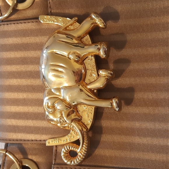 Gold Elephant clasp 3 compartment shoulder bag - Picture 4 of 7